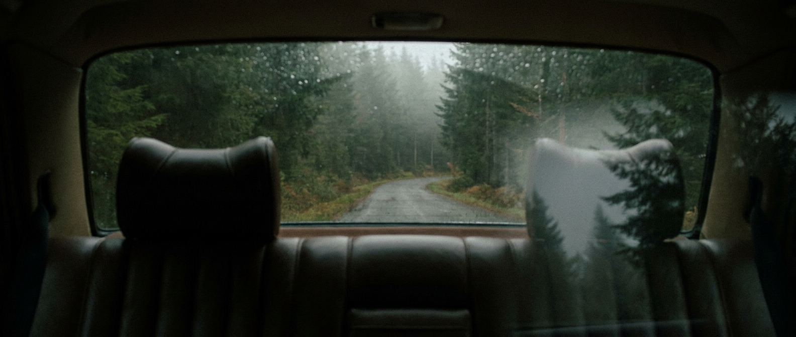 Arrival Note — The Thirty Minutes Before Arrival